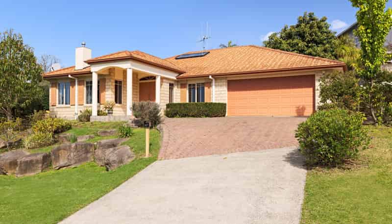 47 Sterling Gate Drive, Bethlehem