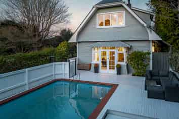 31 Aynsley Terrace, HILLSBOROUGH