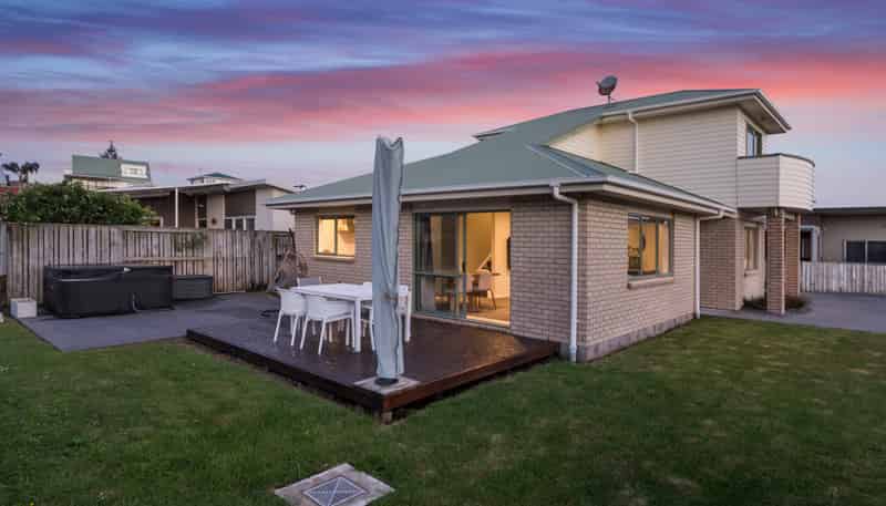 6a Surfers Avenue, Waihi Beach