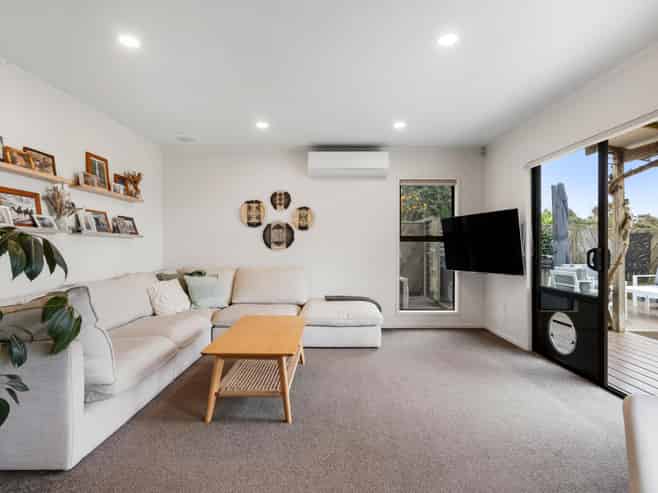 1/305 Glenfield Road, Glenfield