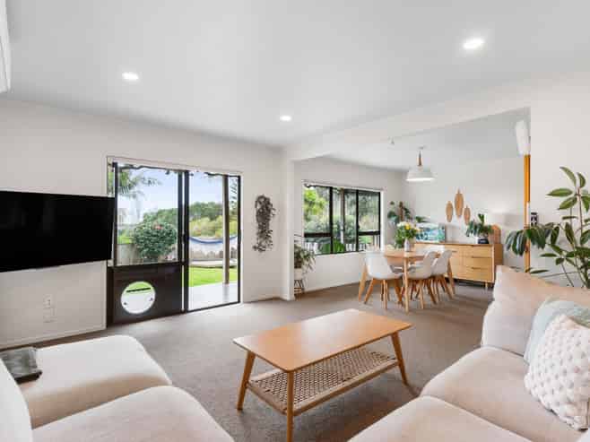 1/305 Glenfield Road, Glenfield