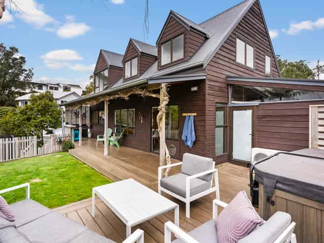 1/305 Glenfield Road, Glenfield