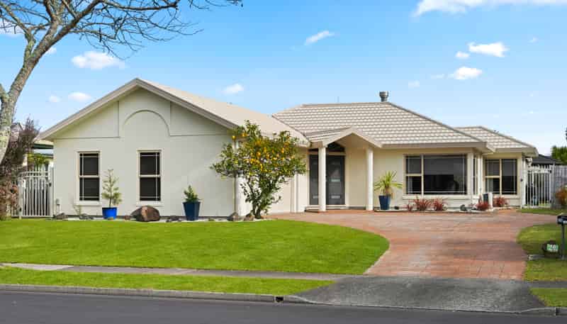 26 Montrose Crescent, Huntington