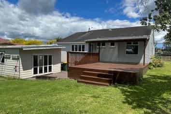 7 Edward Street, Riverhead