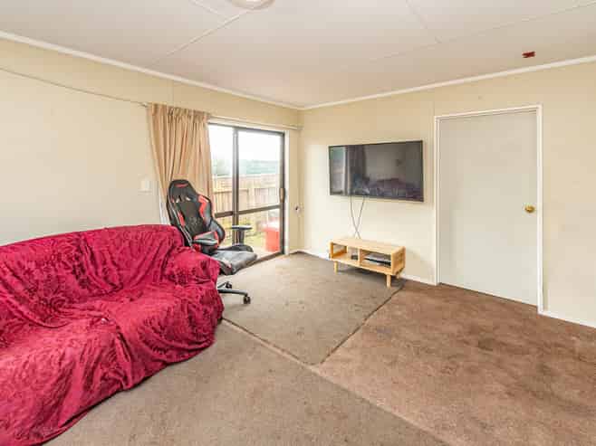 12B Cornwall Road, Springvale