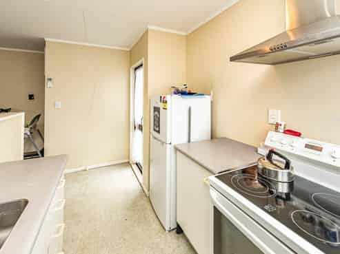 12B Cornwall Road, Springvale