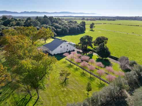 2111 Kahutara Road, Martinborough