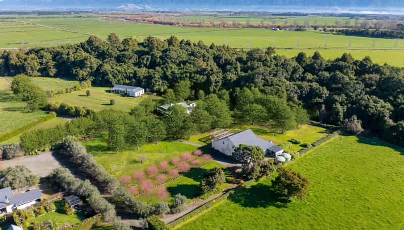 2111 Kahutara Road, Kahutara