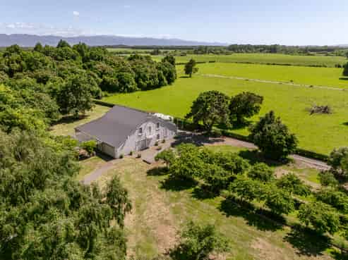 2111 Kahutara Road, Martinborough