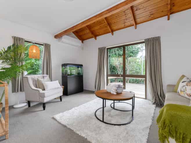 2/93 Seabrook Avenue, New Lynn