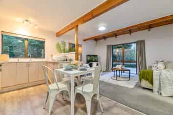 2/93 Seabrook Avenue, New Lynn