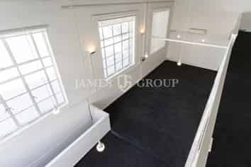 GET IN QUICK | NEW YORK STYLE CHARACTER OFFICE