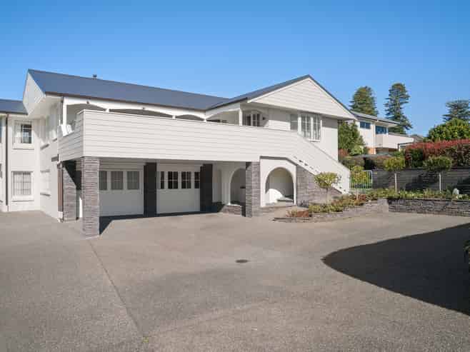 204b Grange Road, Otumoetai