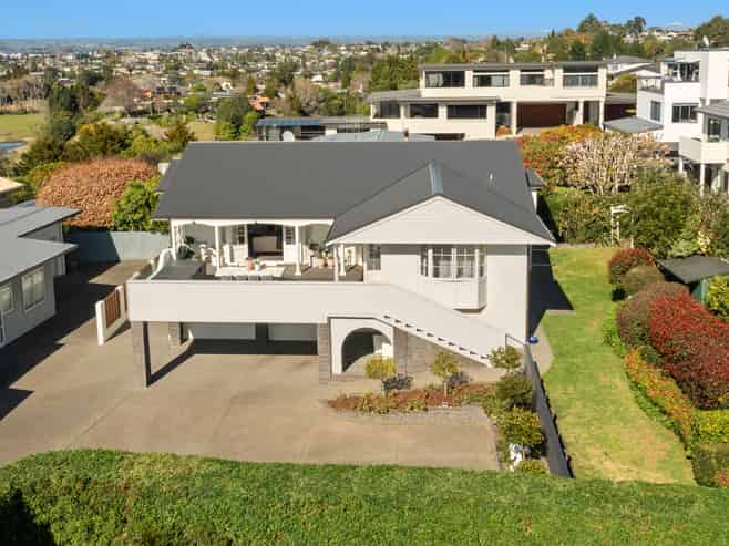 204b Grange Road, Otumoetai