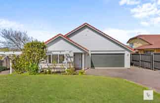 16 Whitford Road, Howick