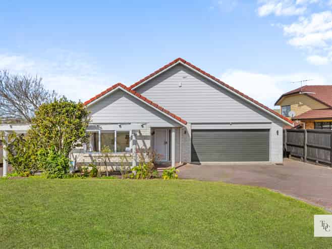 16 Whitford Road, Howick