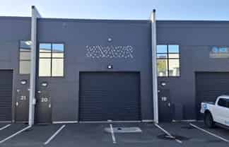 BEST DEAL IN INDUSTRIAL LEASING 
