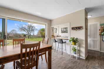 735 Oturoa Road, Hamurana