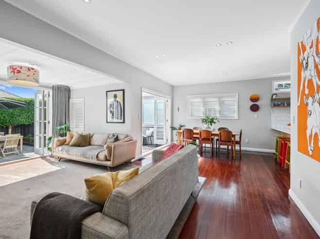 76A Norwood Road, Bayswater