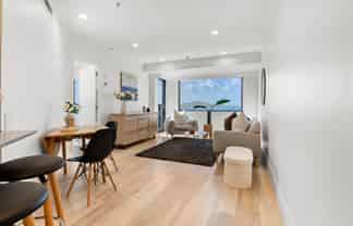 9-17 Byron Avenue, Takapuna