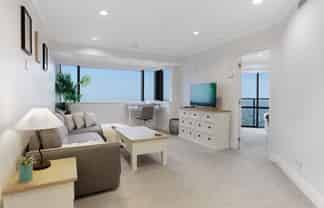 9-17 Byron Avenue, Takapuna