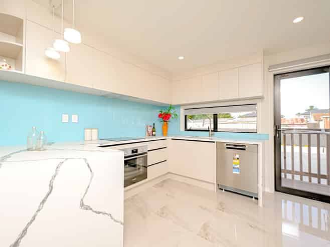 8/460 Massey Road, Mangere