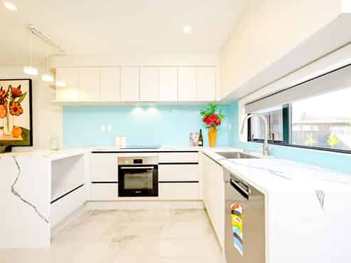 8/460 Massey Road, Mangere