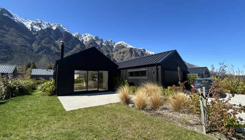 25 Glenfiddich Road, Jacks Point