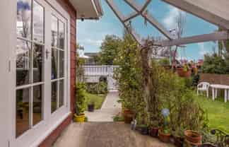 52 York Street, Waltham