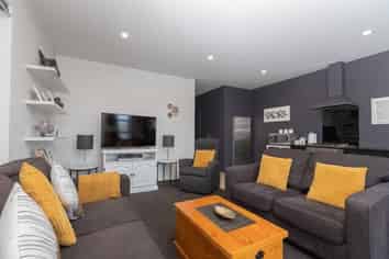 2 Portland Lane, Chartwell