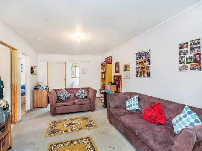 7 Vickers Crescent, Mangere