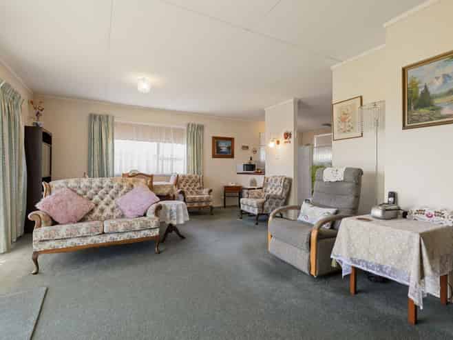 30 Normandy Avenue, Melville