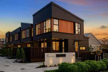 48 Range View Road, Mount Albert