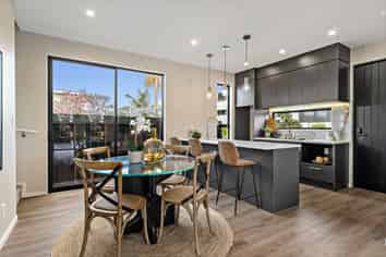 48 Range View Road, Mount Albert