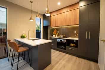 48 Range View Road, Mount Albert