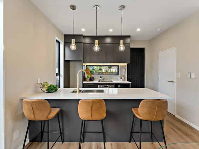 48 Range View Road, Mount Albert
