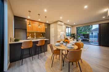 48 Range View Road, Mount Albert