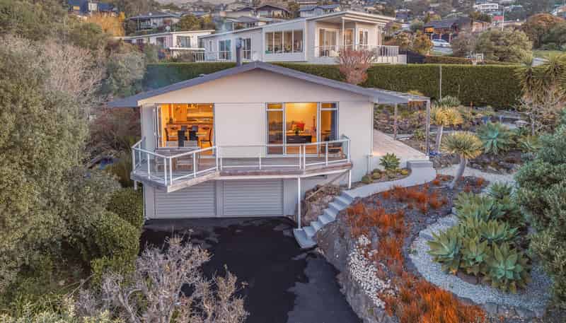 75 Soleares Avenue, Mount Pleasant