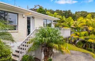 2/18 Simon Ellice Drive, Bayview