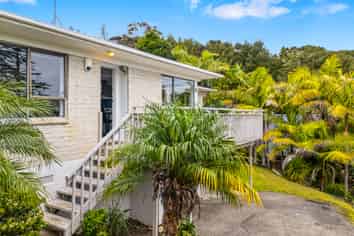 2/18 Simon Ellice Drive, Bayview