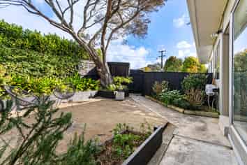 1/174 Birkdale Road, Birkdale