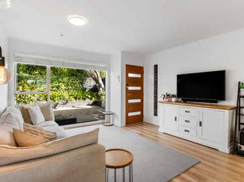 1/174 Birkdale Road, Birkdale