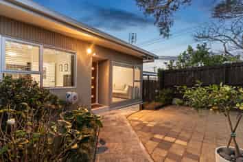 1/174 Birkdale Road, Birkdale