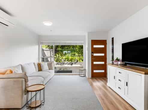 1/174 Birkdale Road, Birkdale