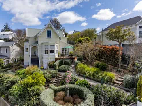 14 Cameron Road, Bluff Hill