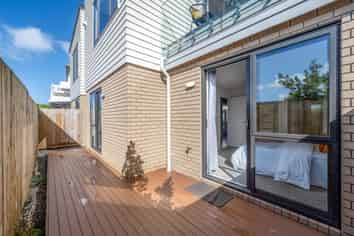 4 Te Whitinga Lane, Flat Bush
