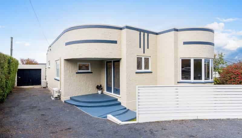 25 Kenmure Road, Belleknowes
