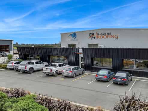 High quality industrial - vacant possession