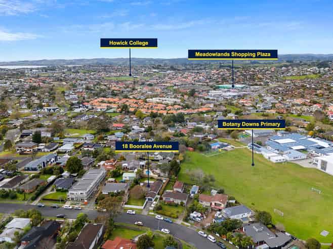 18 Booralee Avenue, Botany Downs