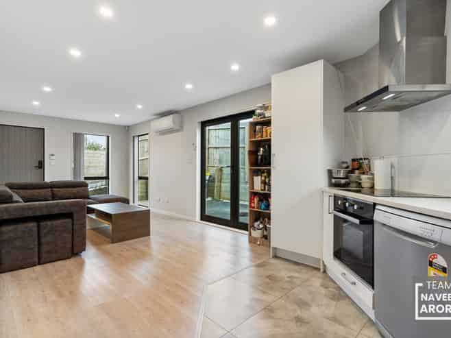 2 Whangamaru Way, Papakura